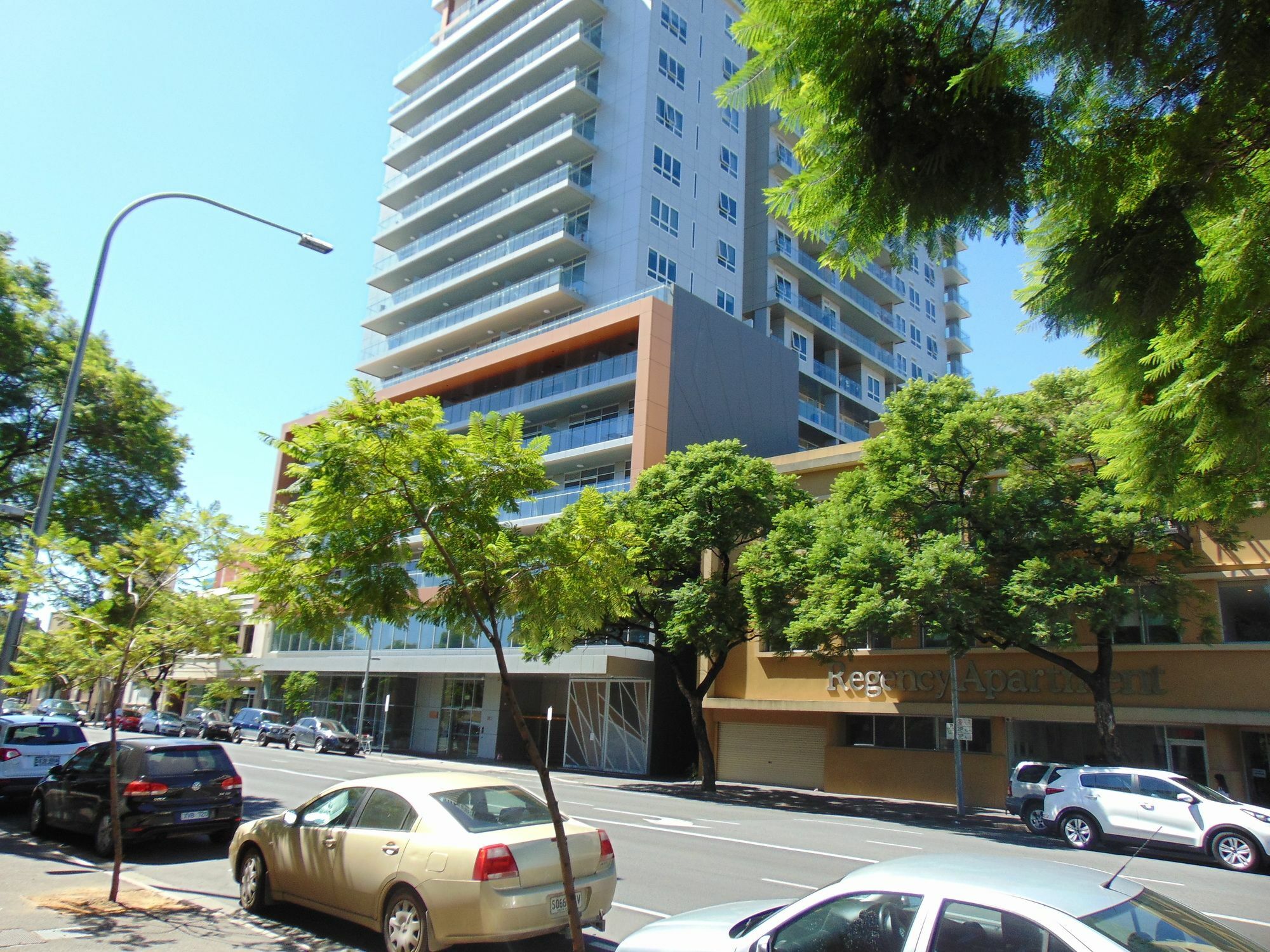 Ther-Rich Apartment Adelaide Esterno foto